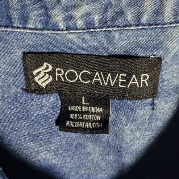 L | Rocawear | Denim Short Sleeved Button Down Shirt - Picture 4 of 4